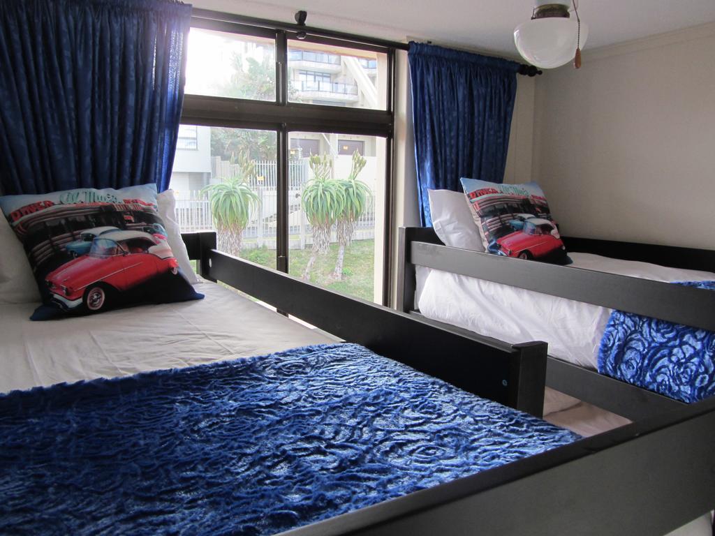 Del Este 10 Margate Room photo